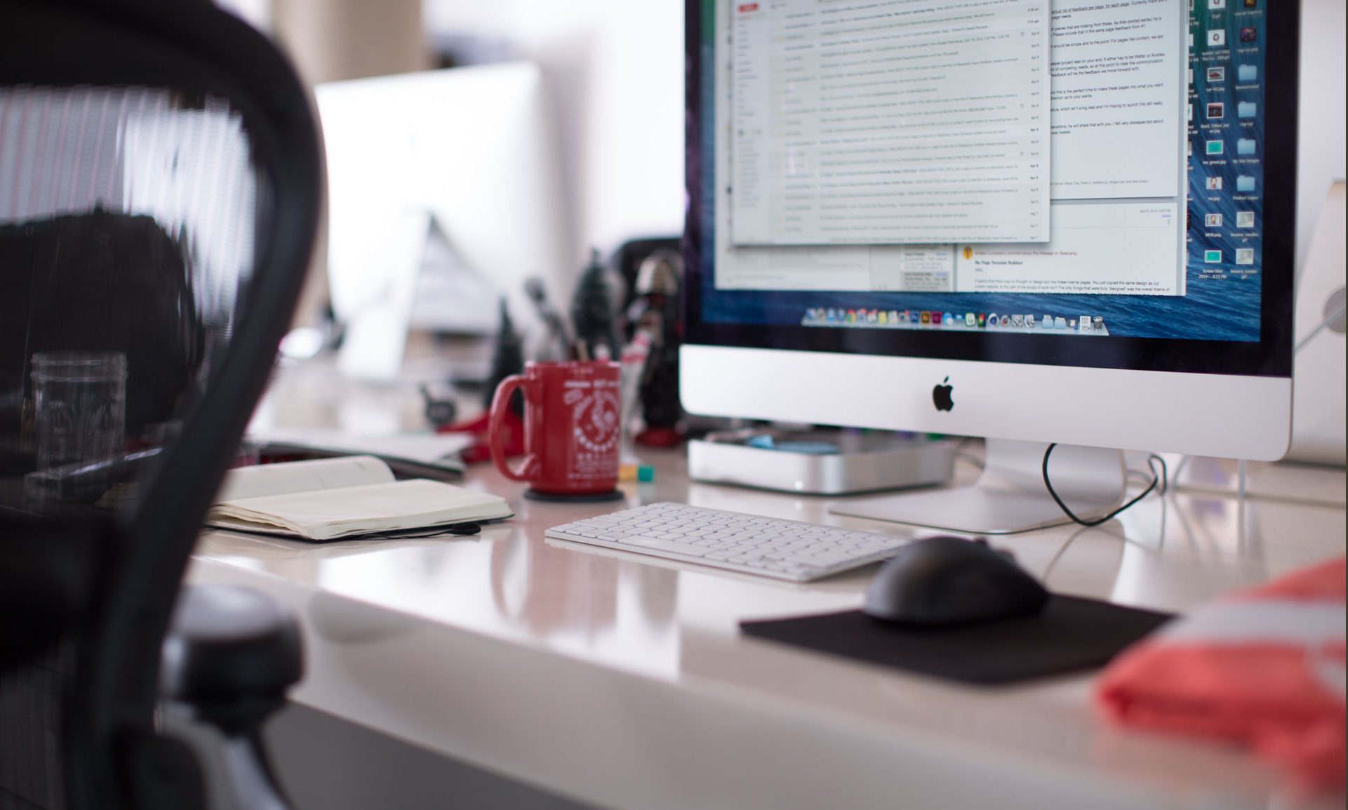 BBG office desk